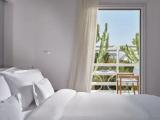 Standard room with pool view