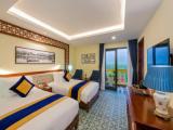 Deluxe Twin room with balcony