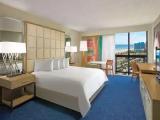 Double room with balcony and with partial ocean view