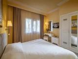 Standard Triple room with balcony