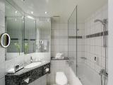 Standard Twin room with city view