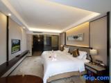 Standard Twin room with view