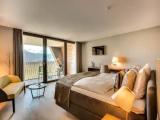 Junior Suite with balcony and with mountain view