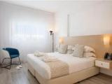 2 Bedrooms Suite with balcony and with pool view