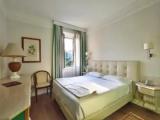 Standard Double room with partial sea view