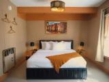 Deluxe Double Suite