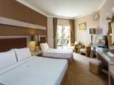 Standard room with land view