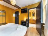 Standard Double room with city view