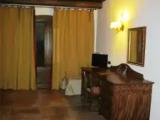 1 Bedroom Standard Quadruple Basement room
