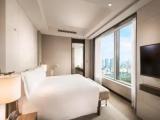 Corner Double Suite with bay view