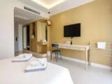 Deluxe room with pool view
