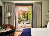 Study Patio Double room with courtyard view