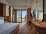 Suite with land view