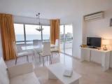 2 Bedrooms Apartment with sea view