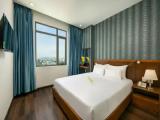 Superior Double room with city view