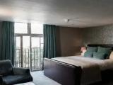 Standard Junior Suite