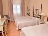 Standard Triple room with balcony