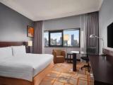 Standard Triple room with city view