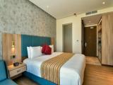 Deluxe room with pool view