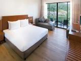 Deluxe room with partial sea view