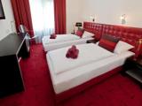 Standard Twin room with balcony