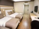 Standard room with street view