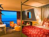 Standard room with balcony and with ocean view