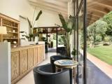 Junior Suite with pool view
