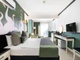 Standard Double room with pool view