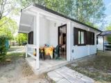 Bungalow with garden view