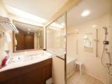 Superior Triple room with city view