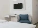 Suite with partial sea view
