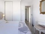 2 Bedrooms Bungalow with garden view