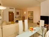 2 Bedrooms Apartment with sea view