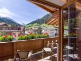 2 Bedrooms Junior Suite with mountain view