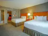 2 Bedrooms Sextuple Suite