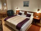 2 Bedrooms Apartment with balcony and with garden view