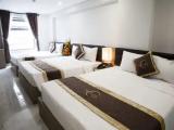 Deluxe Triple room with city view