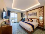 Deluxe Double room with city view