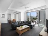 3 Bedrooms Apartment