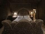 Cave Quadruple Suite