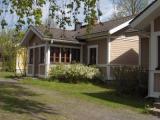 2 Bedrooms Cottage