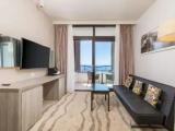1 Bedroom Suite with balcony and with sea view