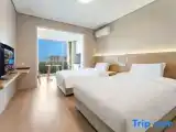 Standard Twin room with city view