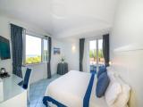 Superior Double room with balcony and with sea view