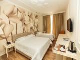 Standard Triple room with balcony