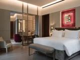 Corner 7 Suite