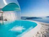 Deluxe Suite with mountain view