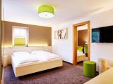 Sextuple Family Suite