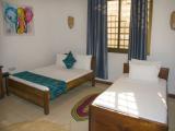 2 Bedrooms Cottage beachfront